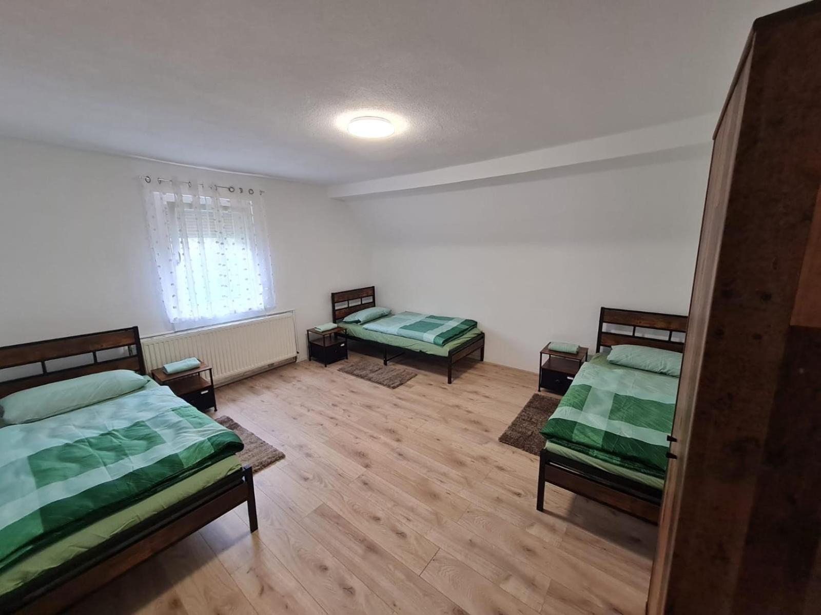 Husic Immobilien Und Handwerkerservice 림바크 외부 사진